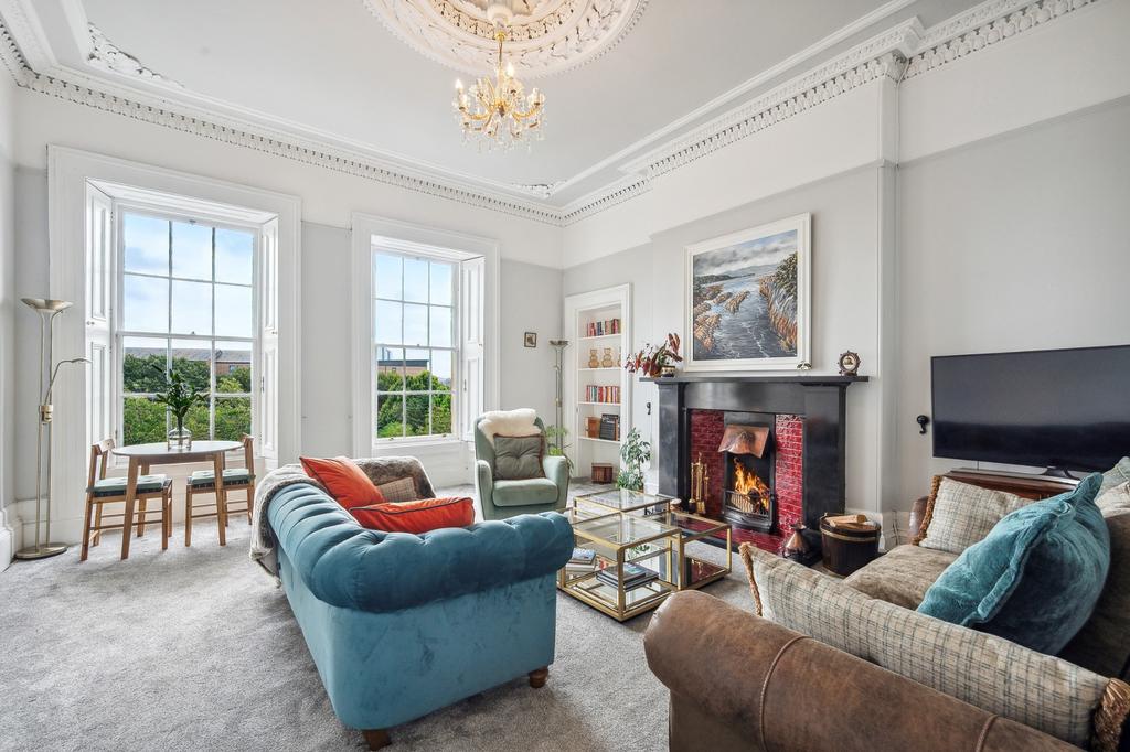 St Vincent Crescent, Flat 2/1, Finnieston, Glasgow, G3 8NQ 3 bed flat