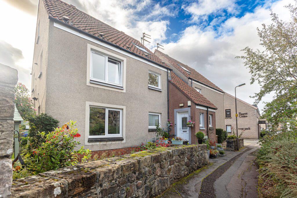 Regent Square, Linlithgow, West Lothian, EH49 2 bed for sale