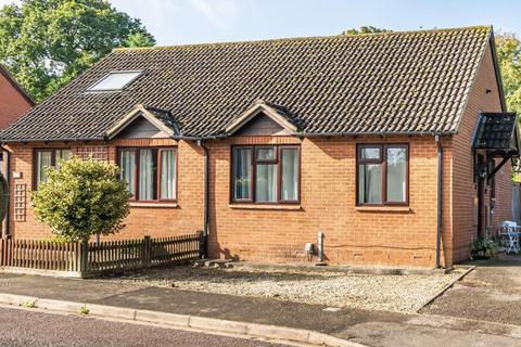 2 bedroom semi-detached bungalow to rent, Botley,  Oxford,  OX2