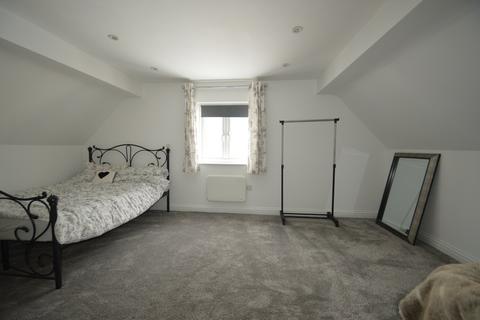 1 bedroom house to rent, Green Road, Egham, Surrey, TW20