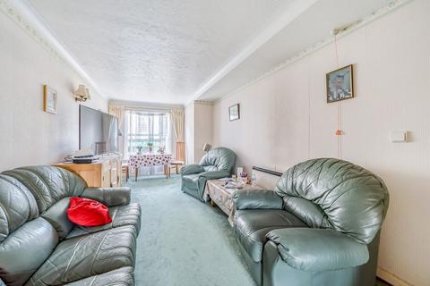 2 bedroom apartment for sale - Station Road, Warminster, BA12