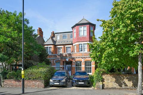 Flat 4, 15 Madeley Road, London, W5 2LA