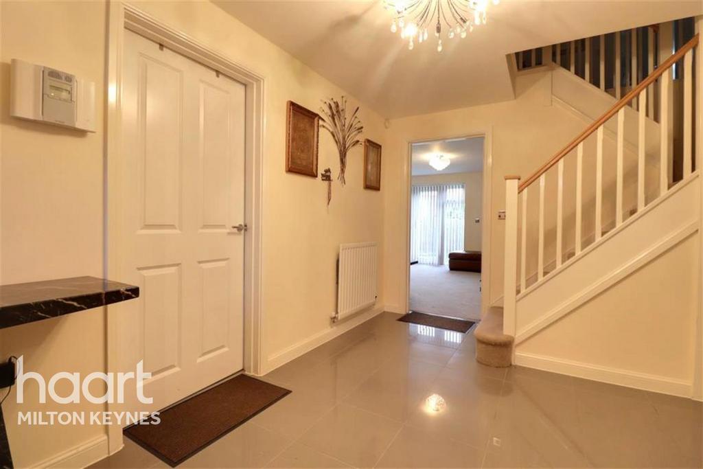 Larner Close, Newton Leys 5 bed detached house to rent £2,400 pcm (£
