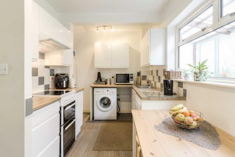 2 bedroom terraced house for sale - Silver Street, Newport Pagnell MK16