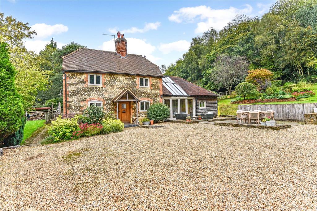 Petersfield Road, Greatham, Liss... 3 bed detached house for sale £