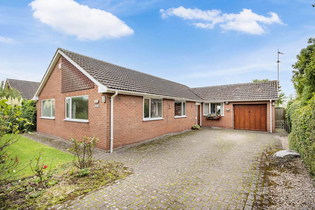 Hayton, Retford 4 bed detached bungalow for sale £350,000