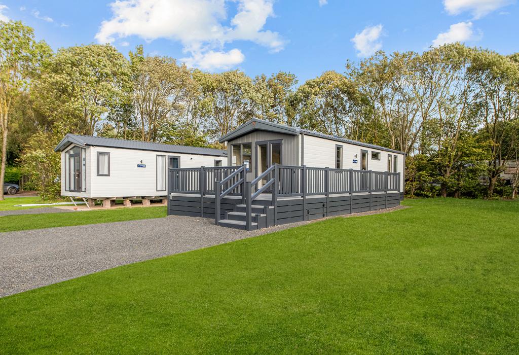 Bower Lodge 1, The Woods Caravan Park, Alva, Clackmannanshire 2 bed park home for sale £99,500