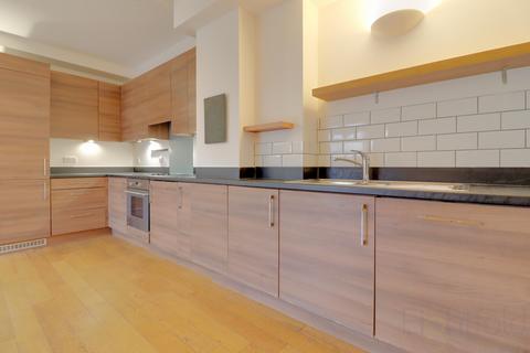 2 bedroom penthouse to rent, Pullman Haul, Brighton