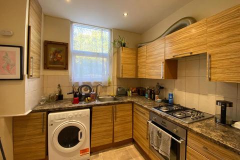 28 Dundalk Road, London, SE4 2JL