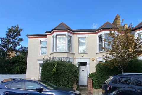 28 Dundalk Road, London, SE4 2JL