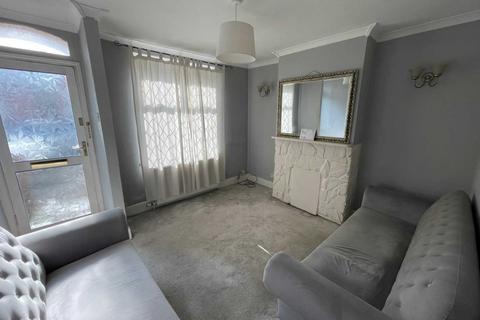 31 Adelaide Road, Reading, RG6 1PE