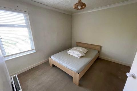 31 Adelaide Road, Reading, RG6 1PE