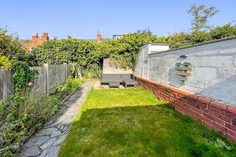 31 Adelaide Road, Reading, RG6 1PE