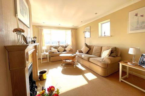 3 bedroom semi-detached house for sale - Wolverstone Drive, Brighton