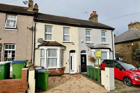 3 bedroom terraced house for sale, Station Road, Crayford