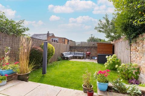 3 Albert Street, Markyate, St Albans, AL3 8HY