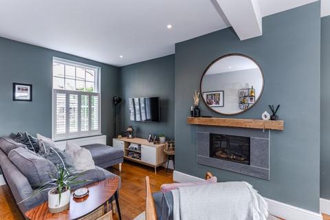 3 Albert Street, Markyate, St Albans, AL3 8HY