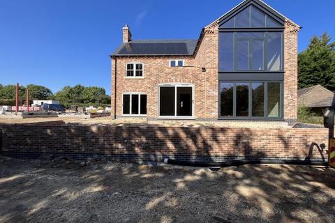 4 bedroom detached house for sale, Woodland View, Main Road, Hagworthingham