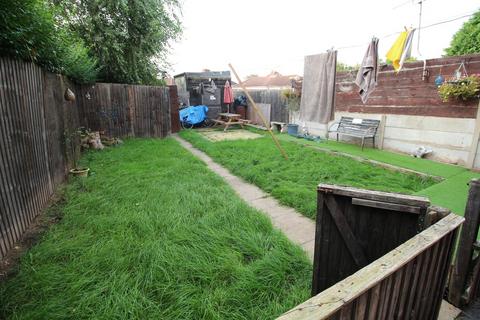 3 bedroom semi-detached house for sale - Chapel Avenue, Barnsley S73