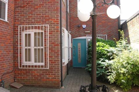 Office to rent, High Street, Chesham