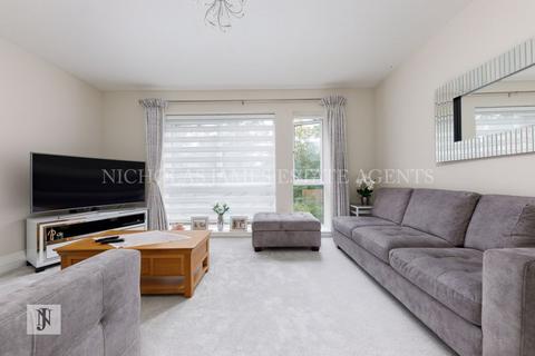 4 bedroom semi-detached house for sale, Wellston Crescent,  Southgate , N14