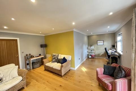 4 bedroom end of terrace house for sale, MAIDENHEAD SL6
