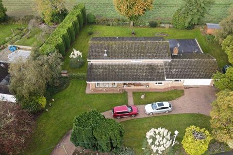 4 bedroom detached house for sale, CLAVERLEY, Long Common