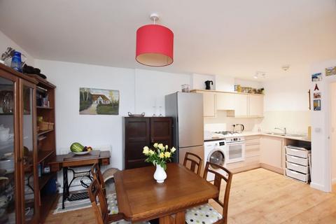 Flat 20, Bartholomew Court Spire View, Salisbury, SP2 7GB