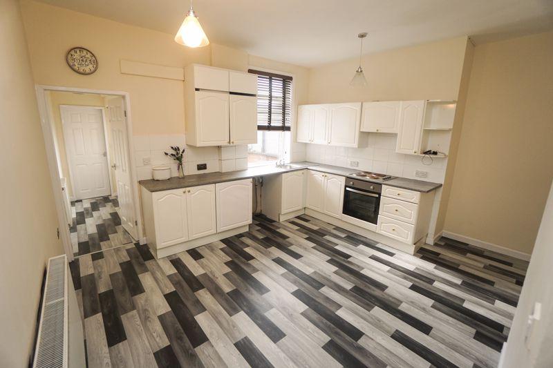 Chorley Road, Blackrod 3 bed terraced house to rent £850 pcm (£196 pw)