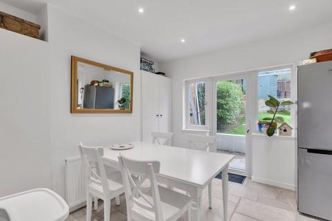 3 bedroom semi-detached house for sale, Sandringham Road, Bromley