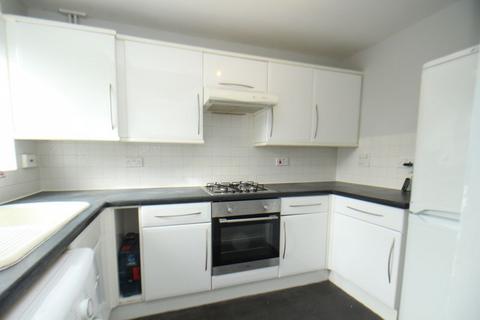 2 bedroom terraced house to rent, Scholars Walk, Slough, SL3