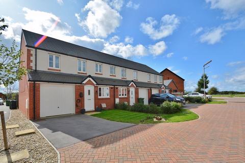 16 Edsell Crescent, Thame, OX9 3BP