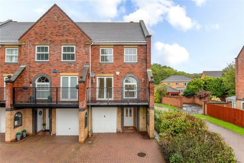 3 bedroom end of terrace house for sale - 14 Westcroft Walk, Priorslee, Telford, Shropshire