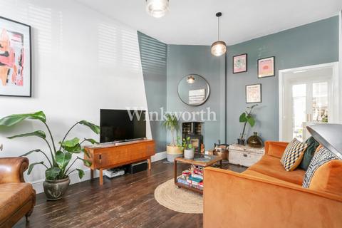 2 bedroom terraced house for sale, Russell Road, London, N13