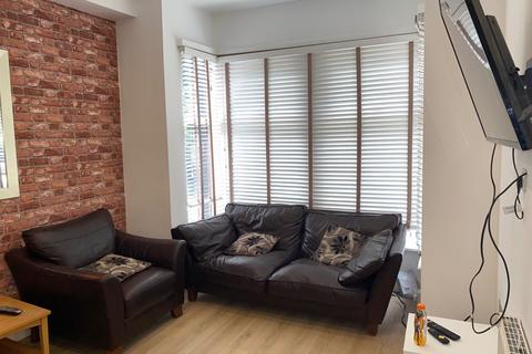 undefined, Leeds LS6