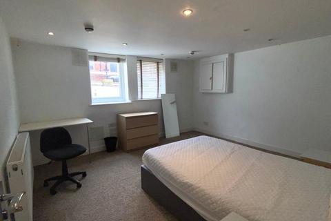 undefined, Leeds LS6