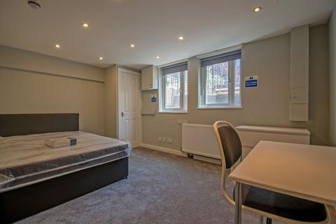 undefined, Leeds LS6