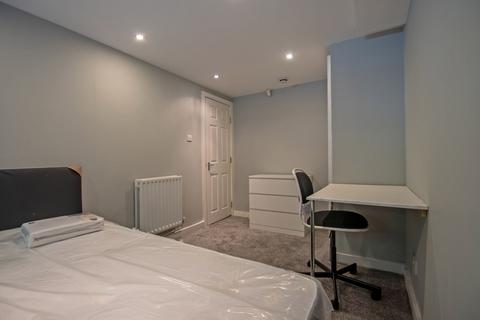 undefined, Leeds LS6