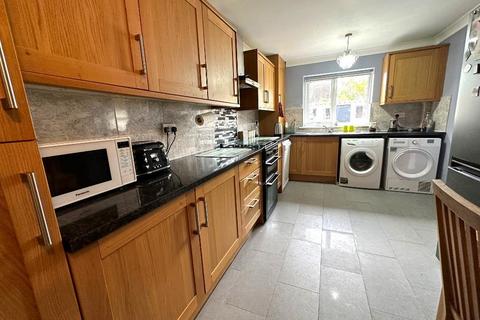 2 bedroom semi-detached bungalow for sale, L&D Borders, Luton LU4