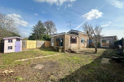 3 bedroom detached bungalow for sale - Grange Close, Houghton Conquest, Bedfordshire, MK45 3JY