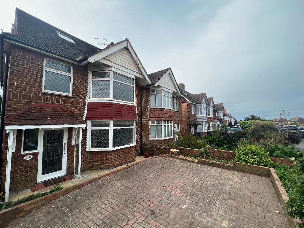 Hangleton Road, Hove, East Sussex, BN3 7LR 4 bed semidetached house to