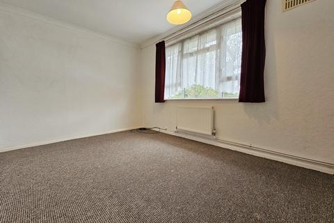 1 bedroom flat for sale - Snakes Lane, Eastwood, Southend-on-sea