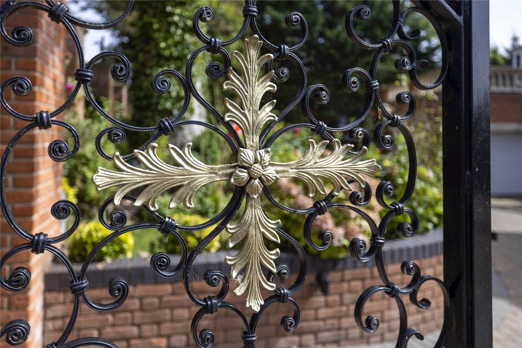 Gate Detail