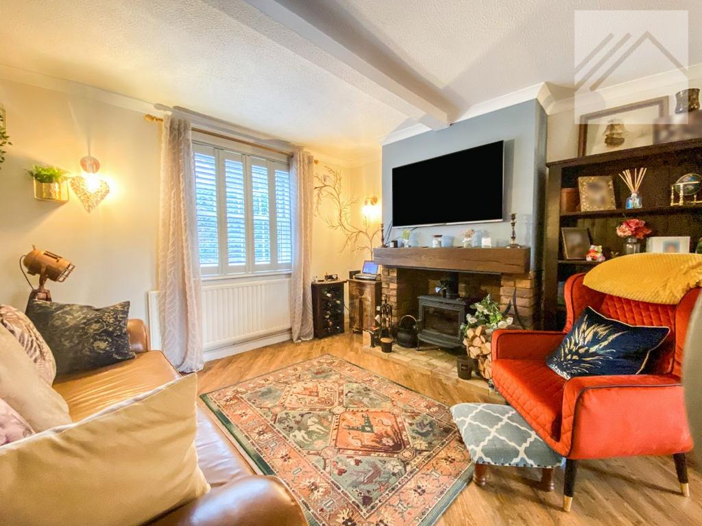 Tilkey Road, Coggeshall, Colchester 2 bed semidetached house £325,000