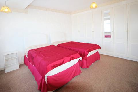 14 Appledore Road, Walsall, WS5 3DT