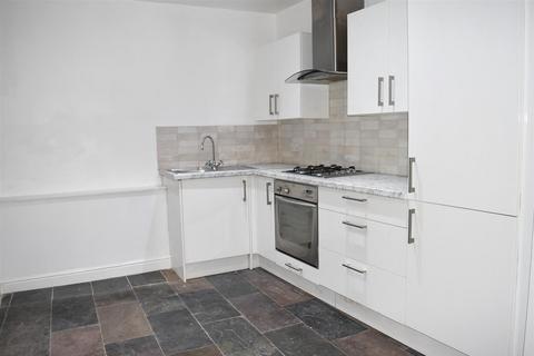 2 bedroom flat to rent, Low Skellgate, Ripon