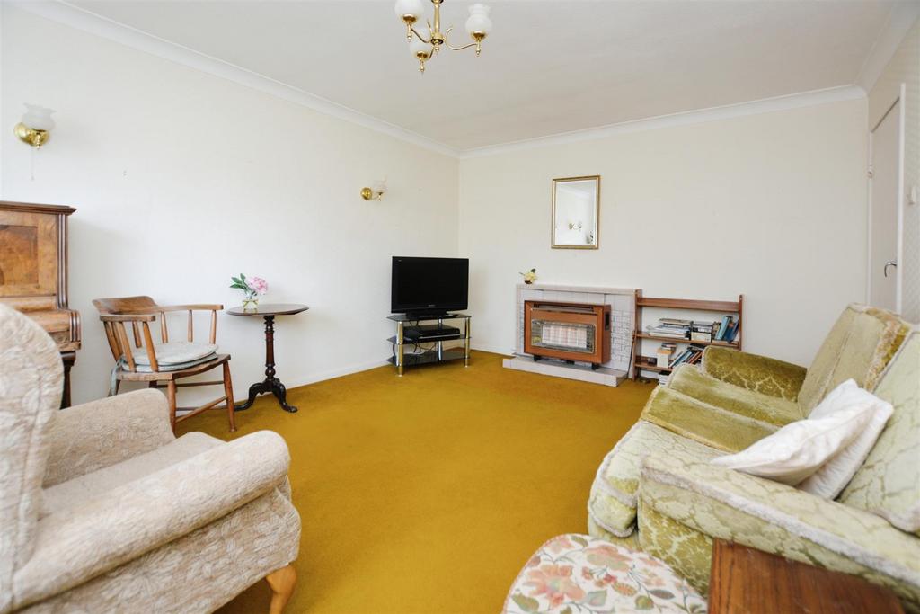 Orchard Drive, BurtonUponStather, Scunthorpe 2 bed detached bungalow