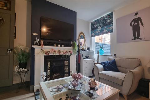 303 Alcester Road, Hollywood, Birmingham, B47 5HJ