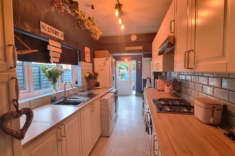 303 Alcester Road, Hollywood, Birmingham, B47 5HJ