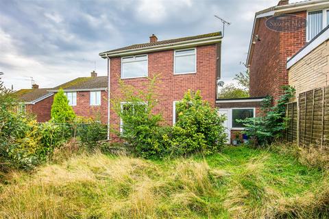 28 Helliwell Lane, Deepcar, Sheffield, S36 2QH